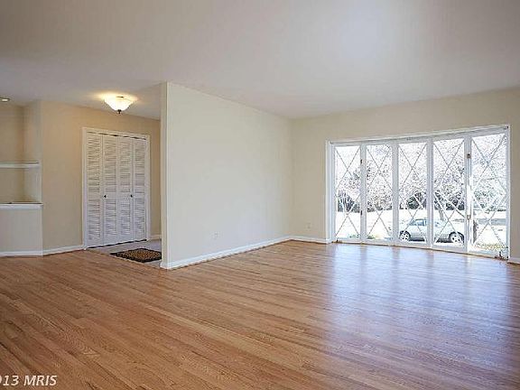 5th image of 7600 Leesburg Dr