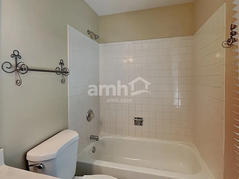 21216 W Chastworth Ln — Photo 13