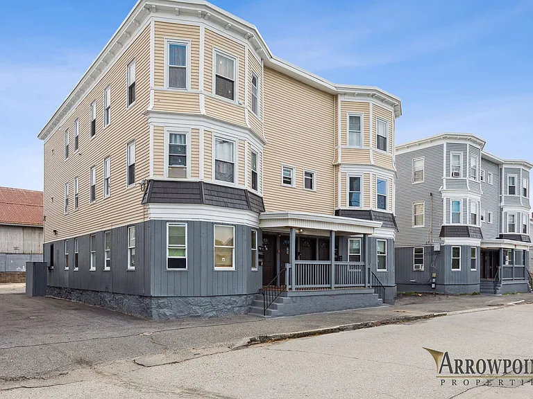 33 Jordan St #1R — Photo 15