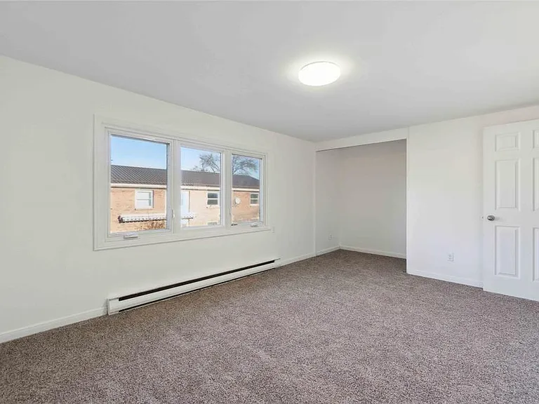 885 Carleton Pl #3 — Photo 15
