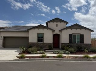 8190 Lamplight Dr, Tracy, CA 95377