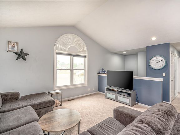 4th image of 10969 Summerlin Ct