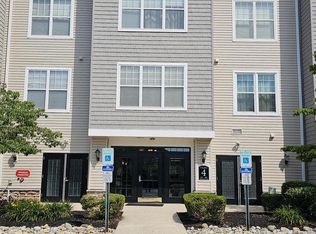 427 Masterson Ct, Trenton, NJ 08618