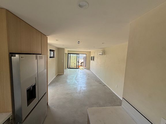 3rd image of 2111 S Zeno Pl