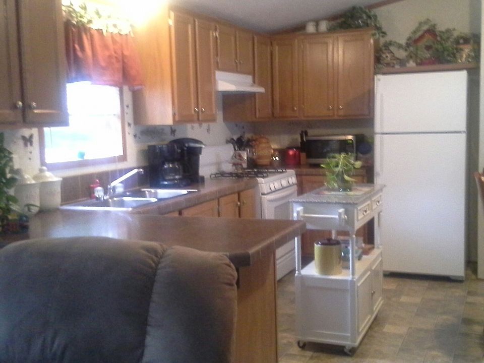 35 Lamplighter Acres, Fort Edward, NY 12828 Zillow