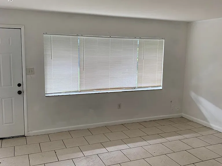 180 Minna Ln #306 — Photo 2