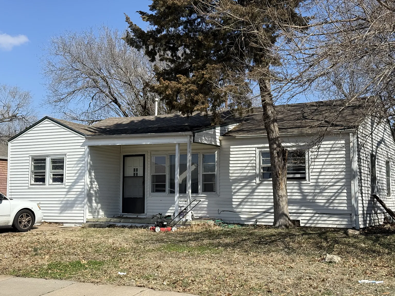 2620 North Poplar St - 1 — Photo 1