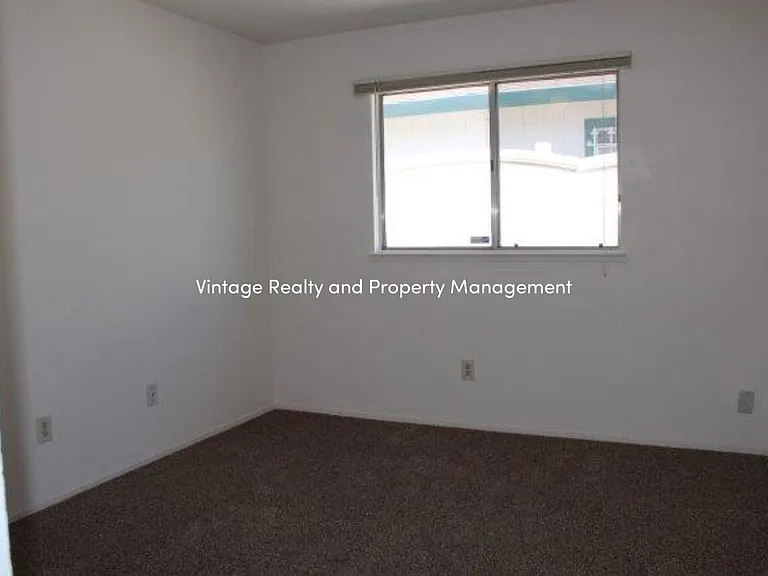 3142 Castellon Way — Photo 11