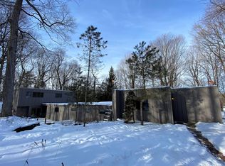 17460 Holly Ln, Brookfield, WI 53045