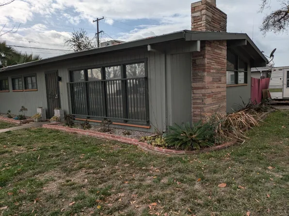 1502 Ashwood Dr, Modesto, CA 95350