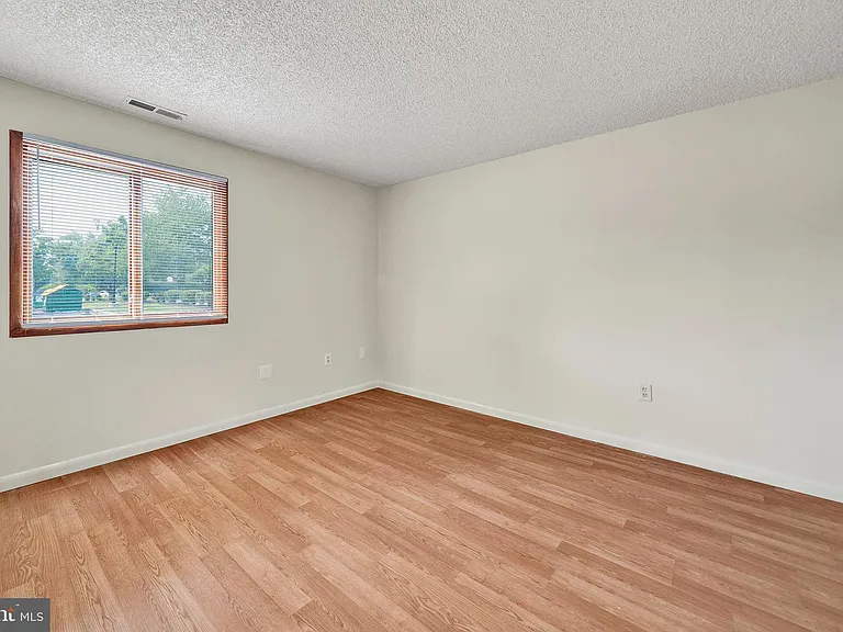 601 Ravens Crest Dr — Photo 12