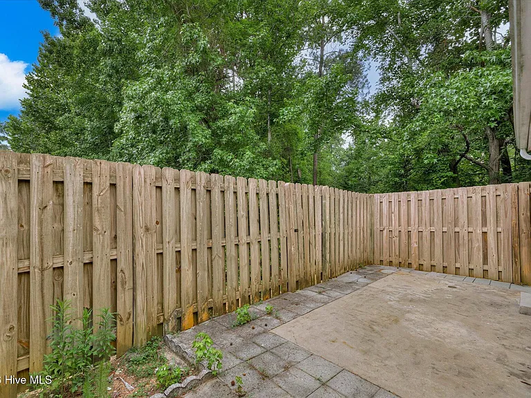 301 Beech Ln — Photo 41