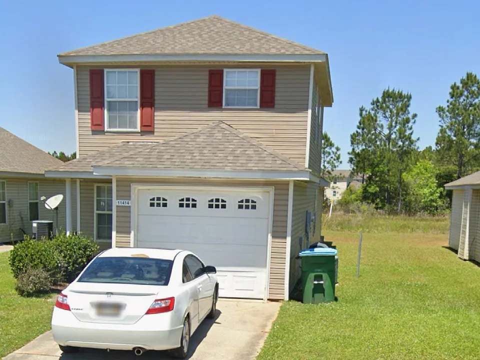 11414 Turnberry Ln