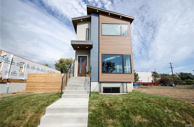 1st image of 4432 Vista Ave
