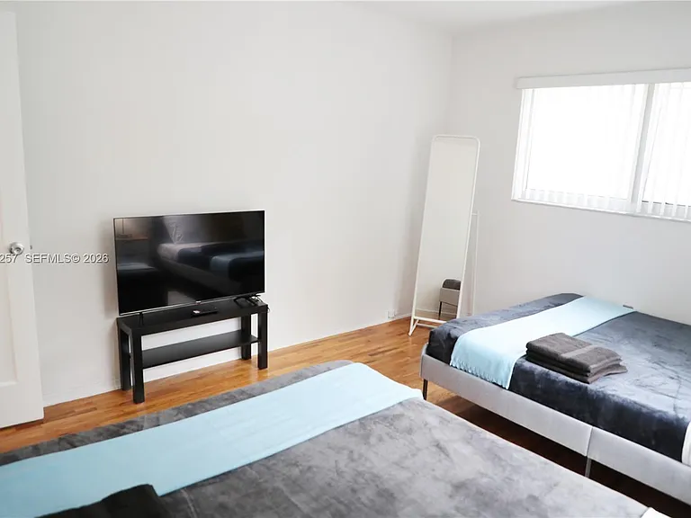 215 Antilla Ave #2 — Photo 6