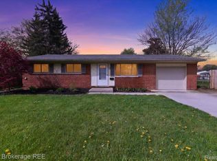 11672 De Clerck Dr, Sterling Heights, MI 48313