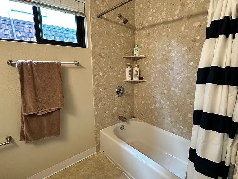 Derby Street Apartments LLC — Photo 8
