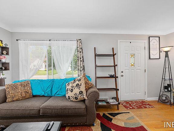 5th image of 1812 Buena Vista St