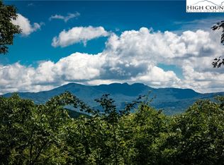 179 Lodge Woods Trl, Banner Elk, NC 28604