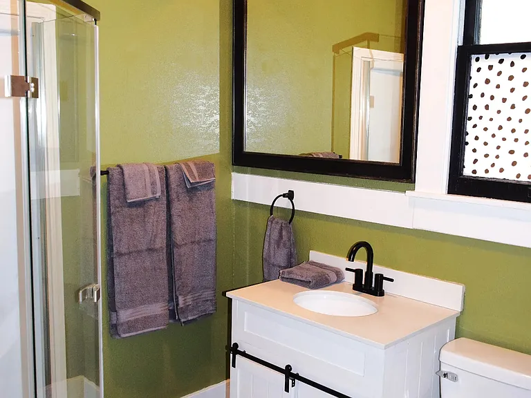 1006 Thompson Pl #3 — Photo 6