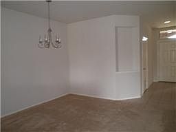 4th image of 2844 Westover Dr