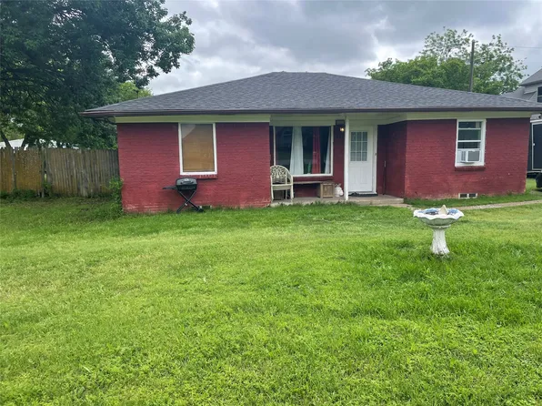 308 Woodhaven Blvd, Duncanville, TX 75116