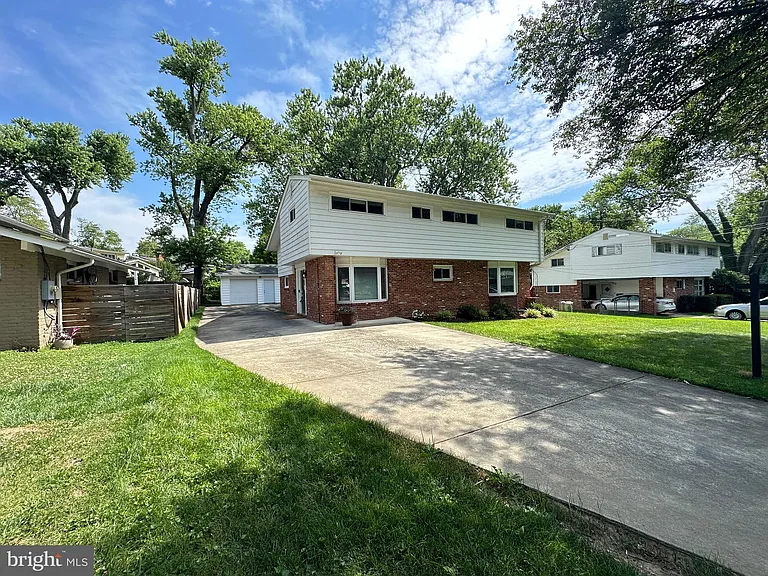 2304 McAuliffe Dr — Photo 1