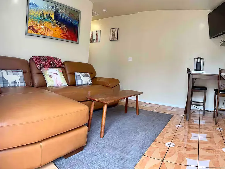 2nd Living Room