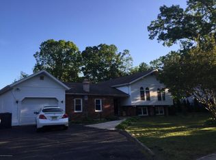 325 Marc Dr, Toms River, NJ 08753