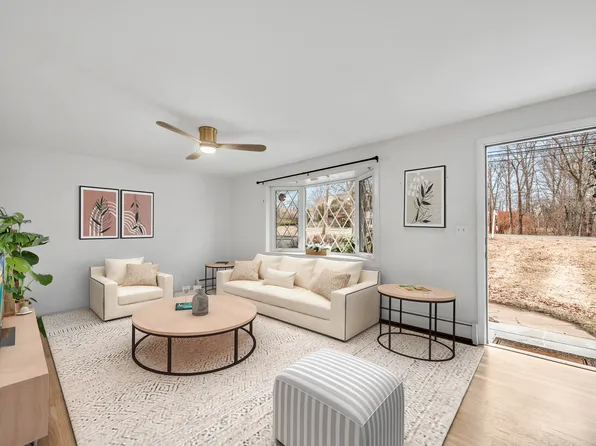 1130 Fienemann Road, Farmington, CT 06032