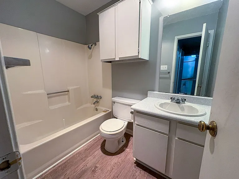 Wyndham Hill Apartments conveniently located in Southeast Tyler — Photo 38
