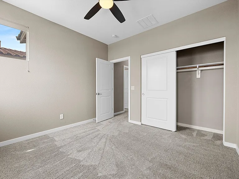 537 Monarch Ridge Ct — Photo 25