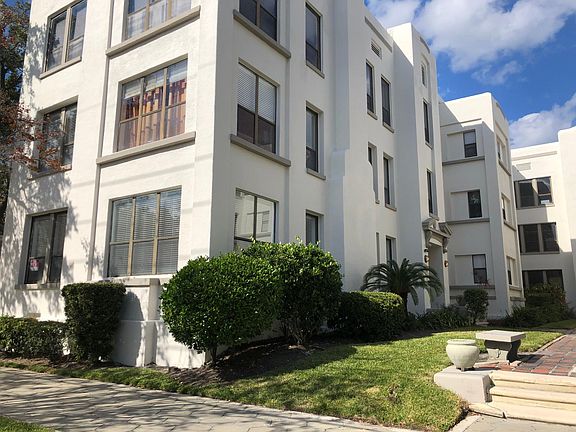 4th image of 2545 Oak St APT 16