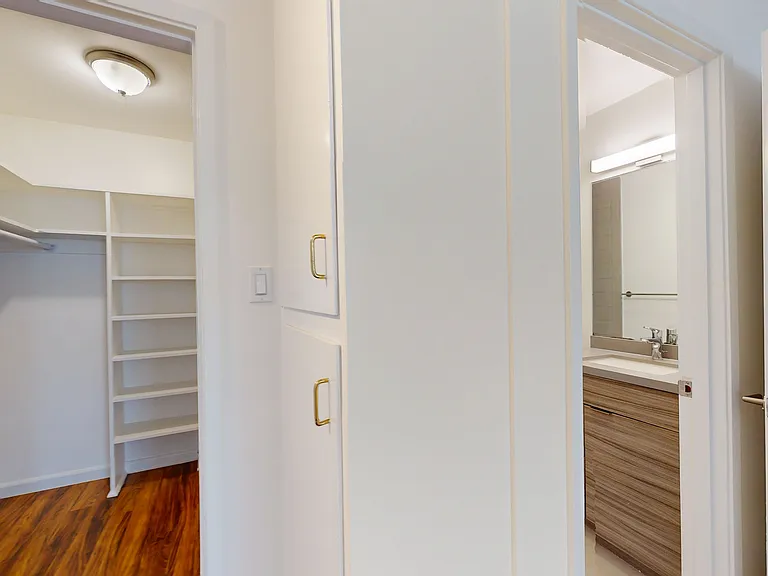 2642 Greenwich St #102 — Photo 21