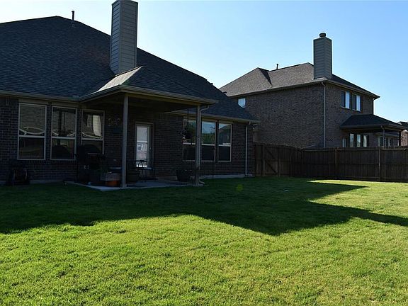 3rd image of 3920 Muscadine Dr #3920