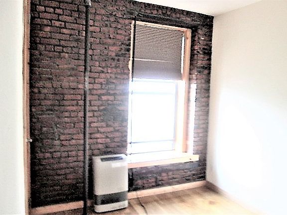 5th image of 159 Ellery St APT 4A