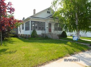 1434 Hawthorne Ave, Two Rivers, WI 54241