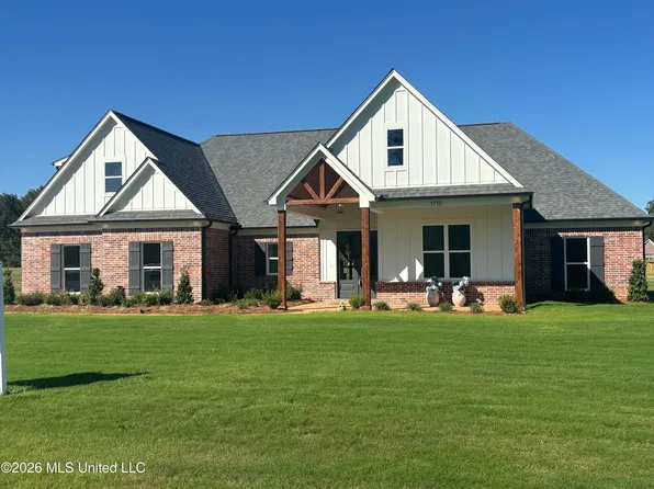 1710 Cane Creek Dr, Hernando, MS 38632