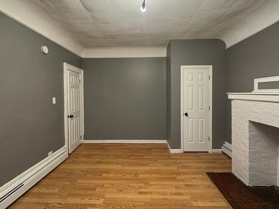 1st image of 722 Highland Ave #1