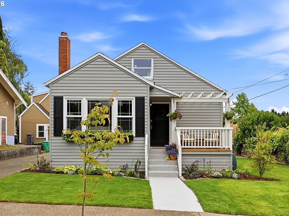 1st image of 2711 SE 61st Ave