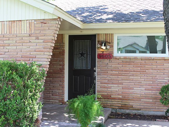 3rd image of 9605 Long Branch Ln