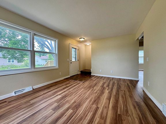 3rd image of 1507 Horseshoe Cir