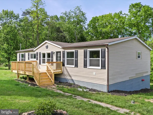 5816 Cherry Run Rd, Hedgesville, WV 25427