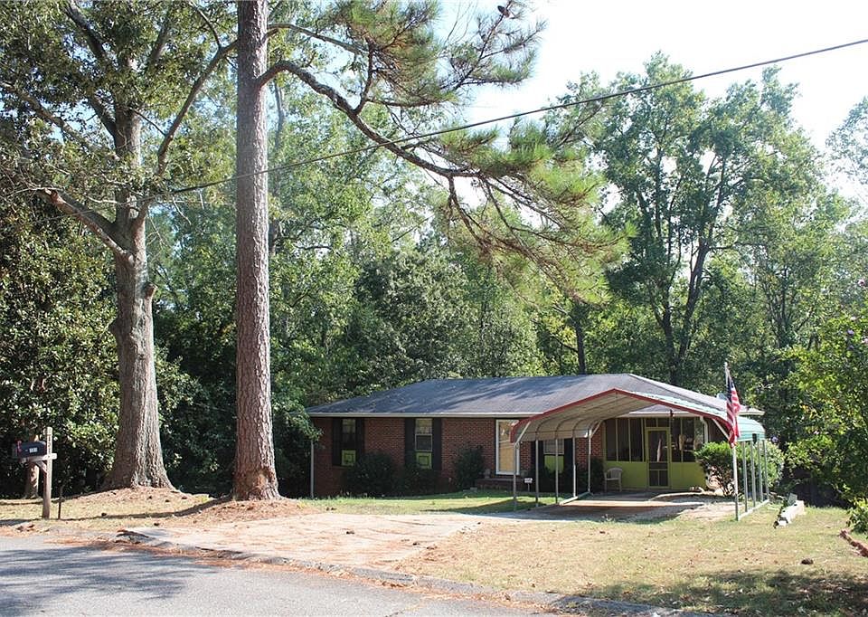 1st image of 131 McNeal Dr SE