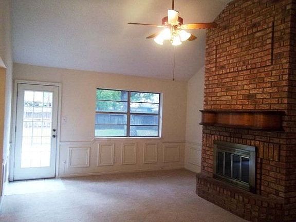 4th image of 55 Blackgum Ct