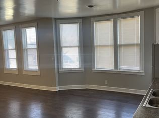 1901 S 11th St, Milwaukee, WI 53204