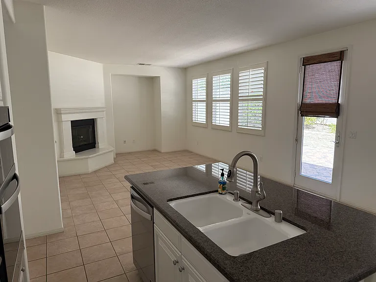 600 Clearwater Creek Dr — Photo 3