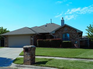 1705 SE 17th St, Moore, OK 73160
