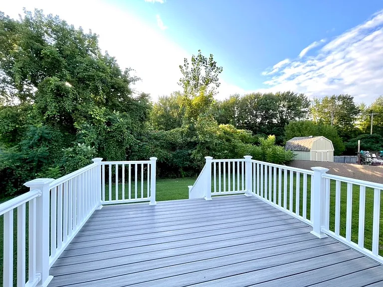 511 Sunflower Dr — Photo 9