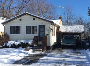 809 Pine St, Waukegan, IL 60085